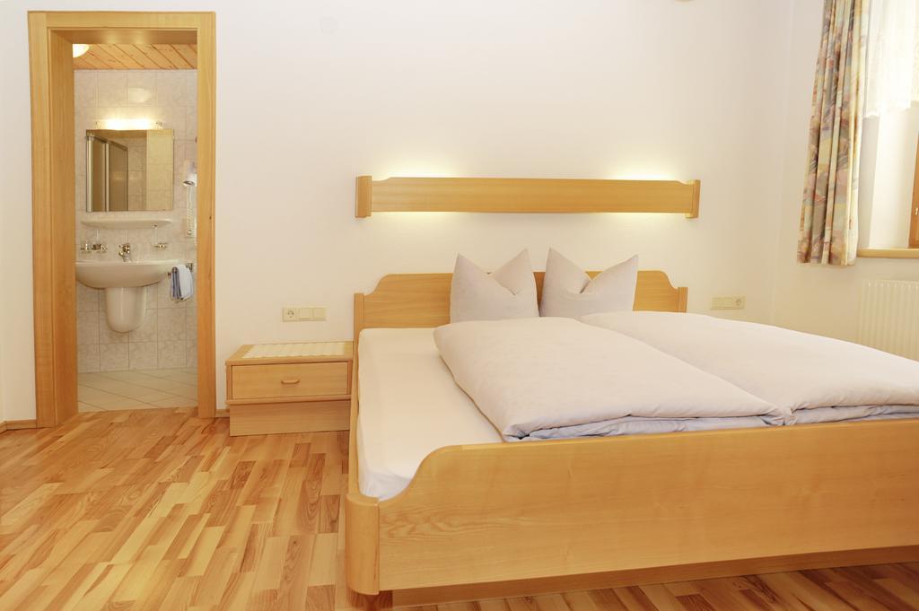 Haus Obere Allmein Sankt Gallenkirch Room photo
